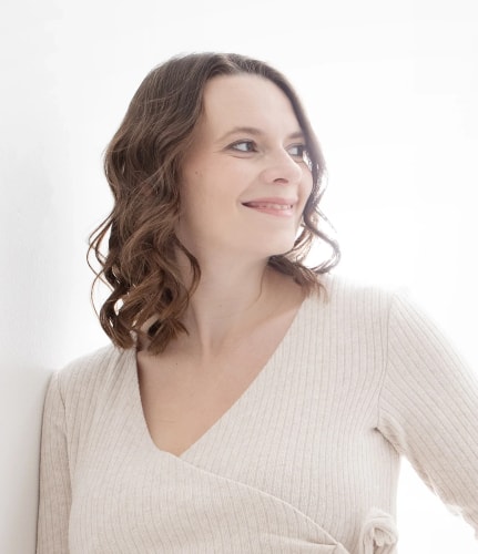 Photo de Marie-Pierre Carbonnet, doula et consultante sommeil (copyright Aurélia C Photographies)