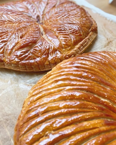 Galette des rois de Pastel Bakery à Paris 9e, proche Saint-Lazare
