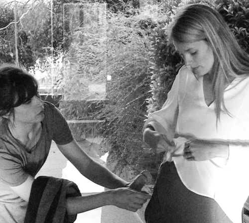 Mode made in Bretagne. Vêtements et objets réalisés avec des matériaux naturels et recyclés, Tombolo s'inscrit dans la mode durable avec un vestiaire intemporel fabriqué en Bretagne et des commandes sur-mesure pour particuliers et professionnels.