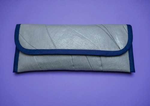 Tombolo Studio - séries de pièces uniques fabriquées en Bretagne.
Marque bretonne respectueuse de l'environnement.
Design textile en Bretagne - upcycling