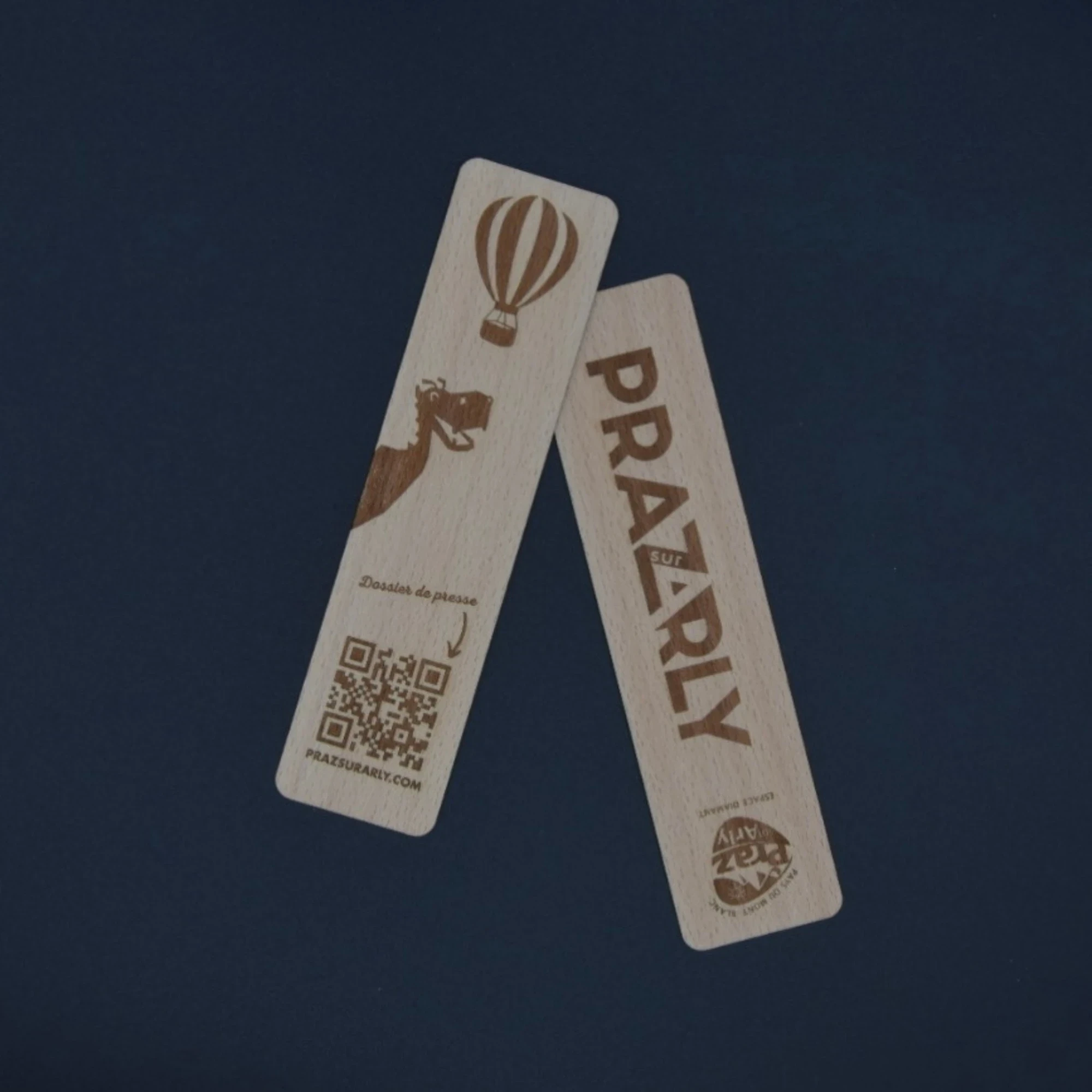 marque page en bois sur mesure gravure laser fabriqué en France praz sur Arly