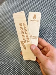 Marque pages en bois durable sur mesure fabriqué en Savoie. Goodies durable en bois fabriqué en Savoie