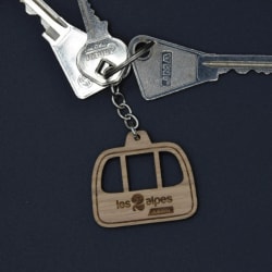 Bracelet en bois personnalisé. Bracelet sur mesure. Goodies durable. Cadeau entreprise durable.