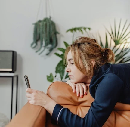Home organising et procrastination : pourquoi faire appel à une home organiser peut tout changer