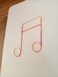 note de musique · mini-broderie sur papier