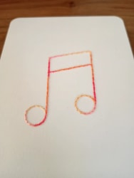 note de musique · mini-broderie sur papier