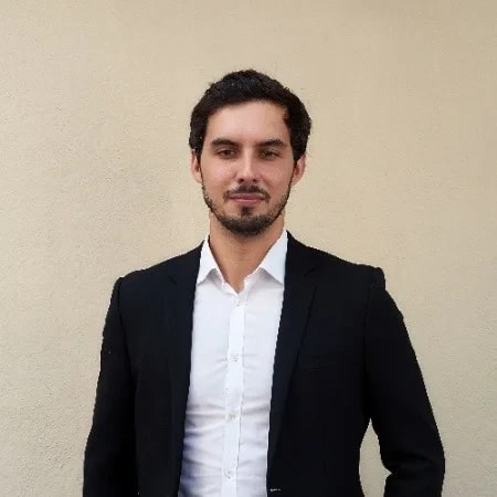 Portrait photo de Nathanaël Westphal, fondateur de NSW Conseil et engagé dans le développement durable.