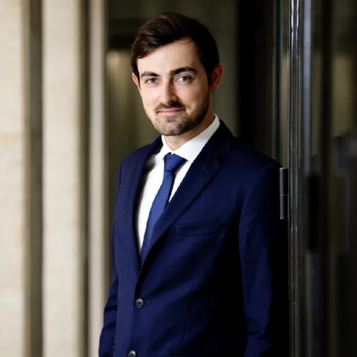 Portrait photo de Nathanaël Westphal, fondateur de NSW Conseil et engagé dans le développement durable.