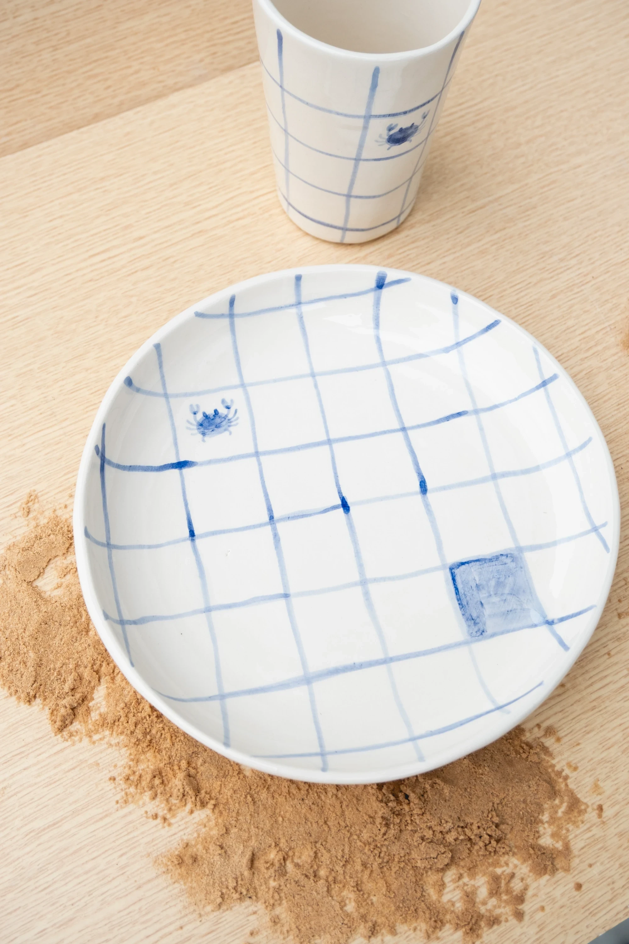 Assiette à carreaux