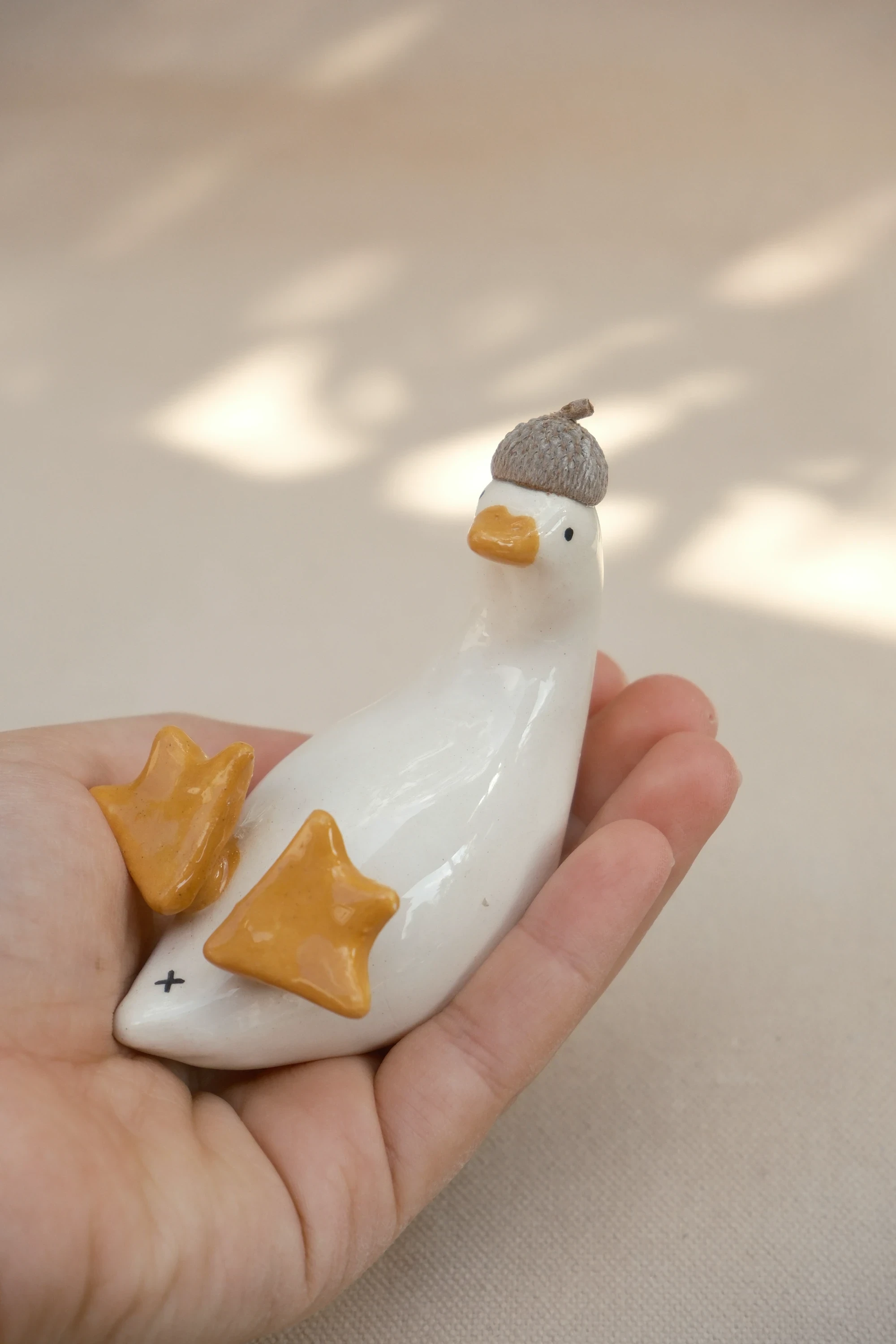 Canard sur le dos chapeau gland