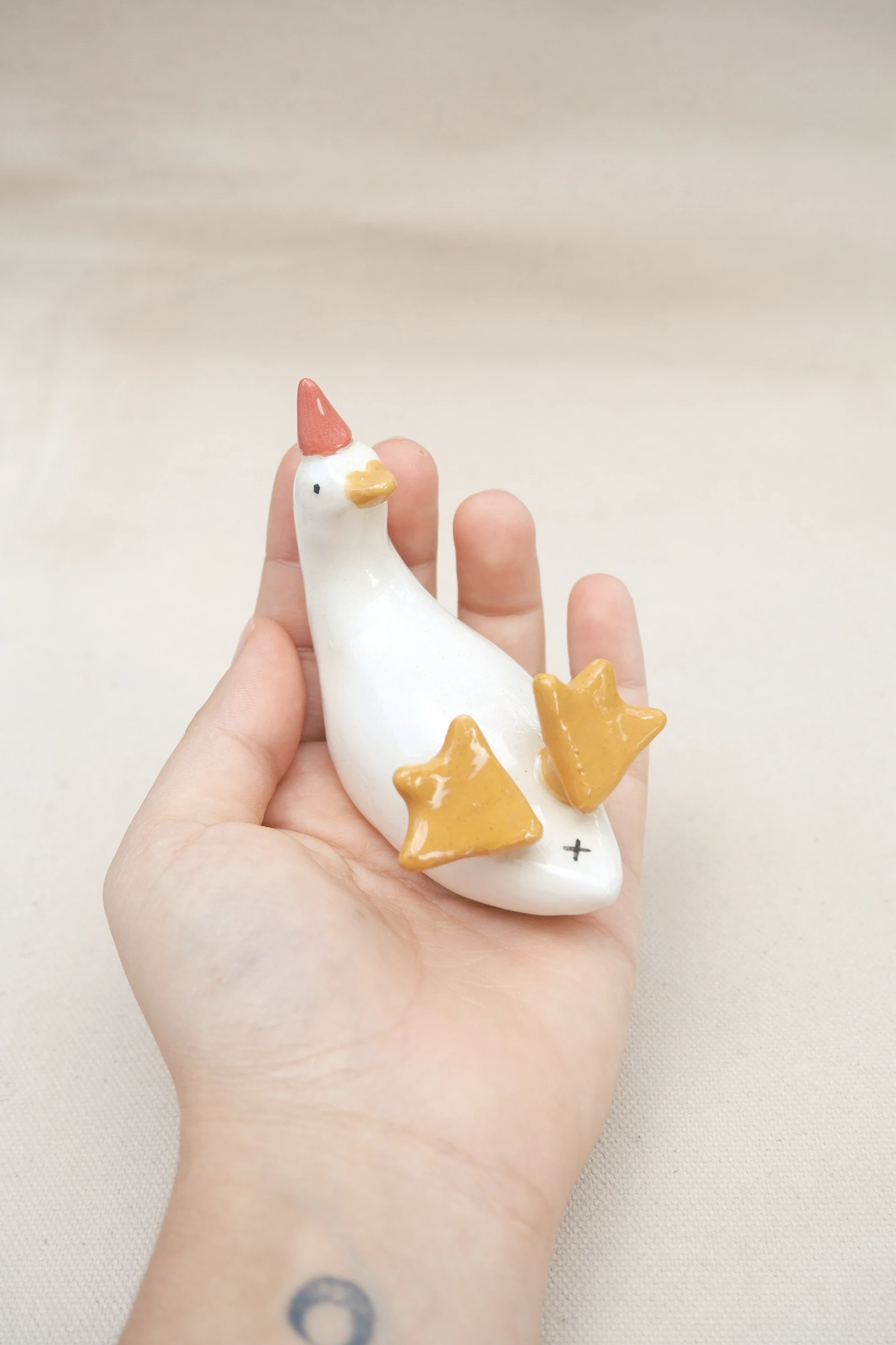 Canard sur le dos chapeau de fête