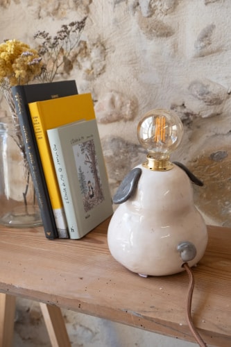 Lampe chien noir