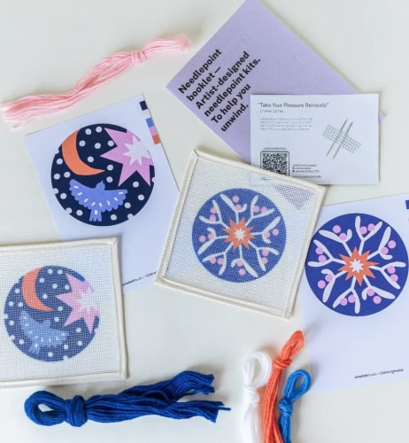 UNWIND STUDIO
Christmas embroidery kit