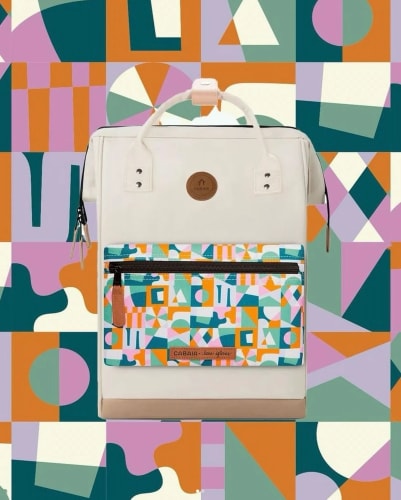 CABAÏA
Limited edition pouch