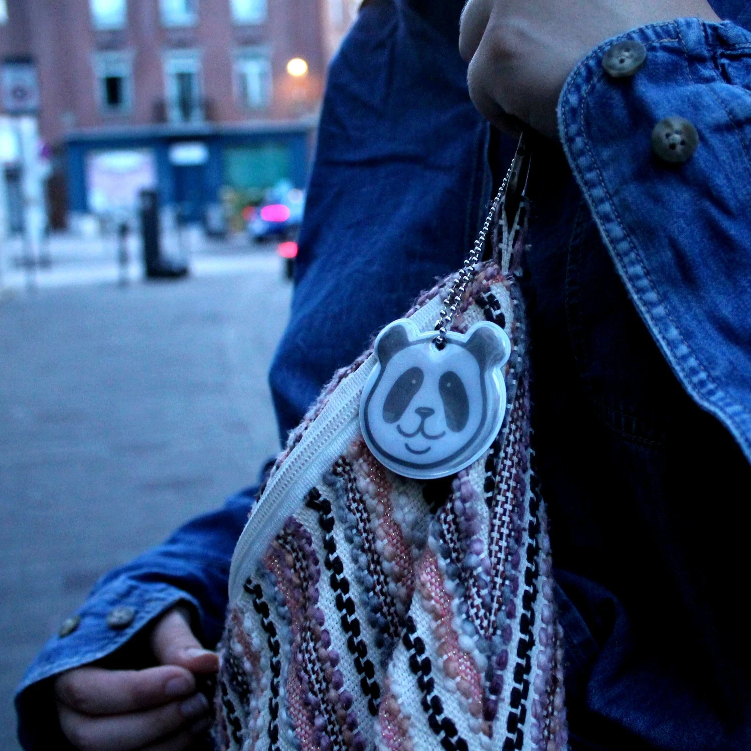 Joli réflecteur panda avec une chaîne en métal