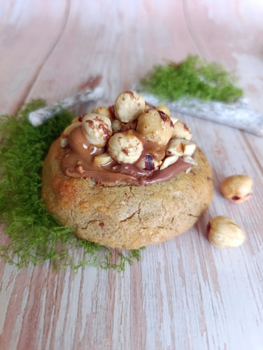 Cookie noisettes, cœur praliné