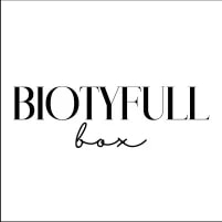 Logo avec le texte 'BIOTYFULL box' en noir sur fond blanc.